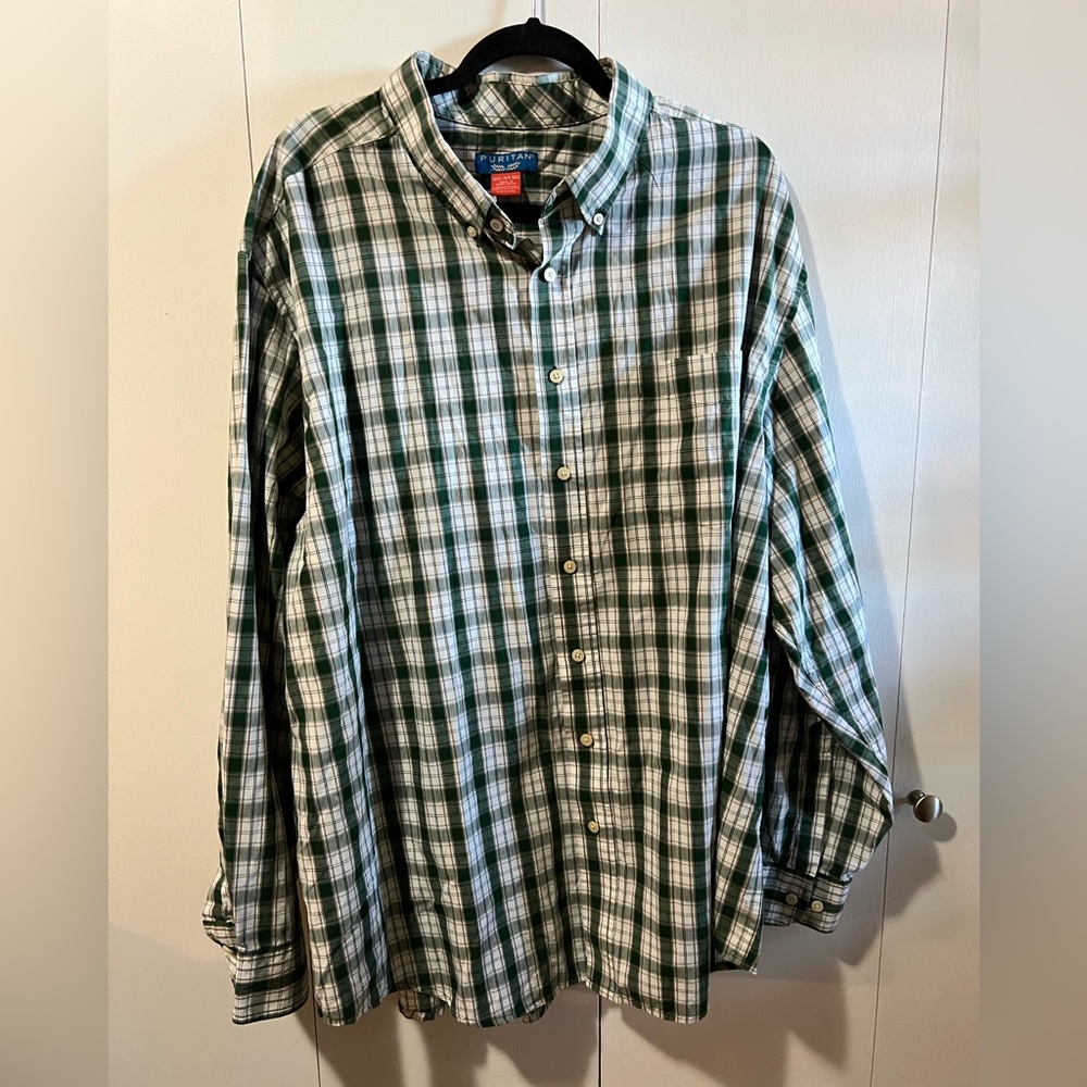 Puritan plaid long sleeve button up shirt.